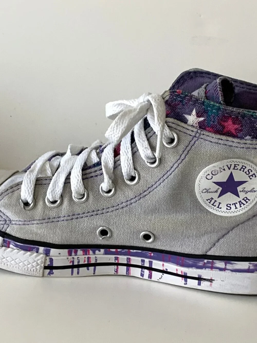 Converse All Star High Top Sneakers Gray/Purple Paint Splatter Junior Size 2